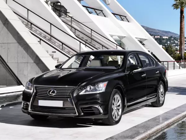 Dịch vụ thay Kính chắn gió xe Lexus LS 600 tận nơi